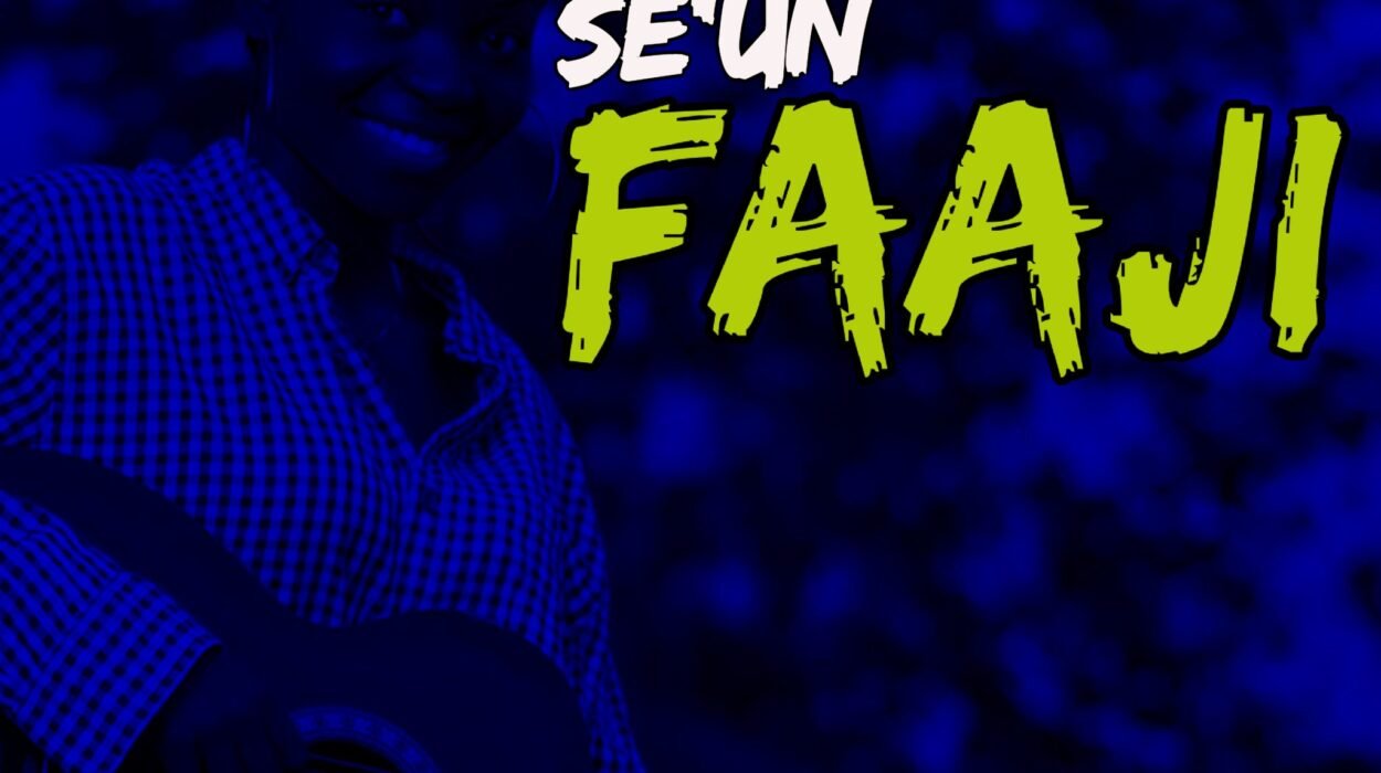 Blue Fashion Summer Capsule YouTube Thumbnail 3