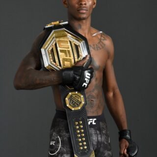 Nigeria's Israel Adesanya is the Undefeated UFC World Middle Weight Champion For the 20th Time (20-0) 27 Ei6DsqVUYAAzwQe