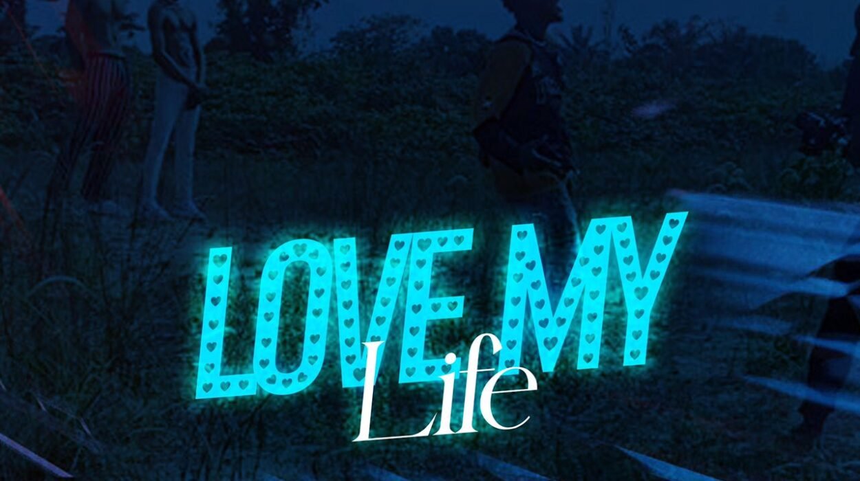 Mena – Love My Life